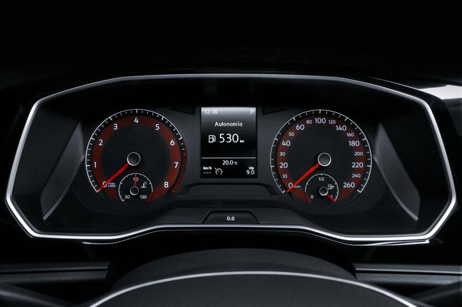 Панель приборов Volkswagen Jetta 2018 года  (MX) (фото 18 из 30)